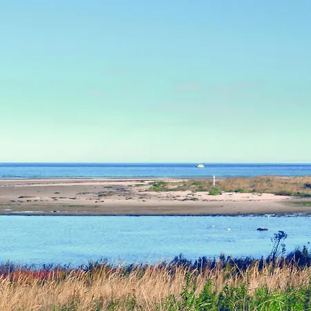 Ferienhaus Three-bedroom In *