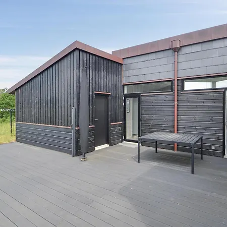 別荘 Three-bedroom In *