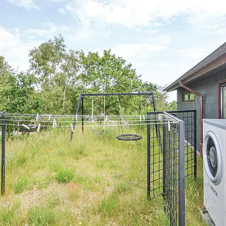 Beautiful Home In Glesborg With Kitchen *