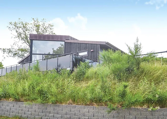 Three-bedroom In Feriehus Glesborg