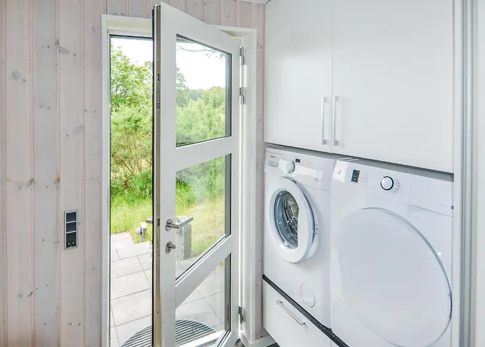 Three-bedroom In Glesborg