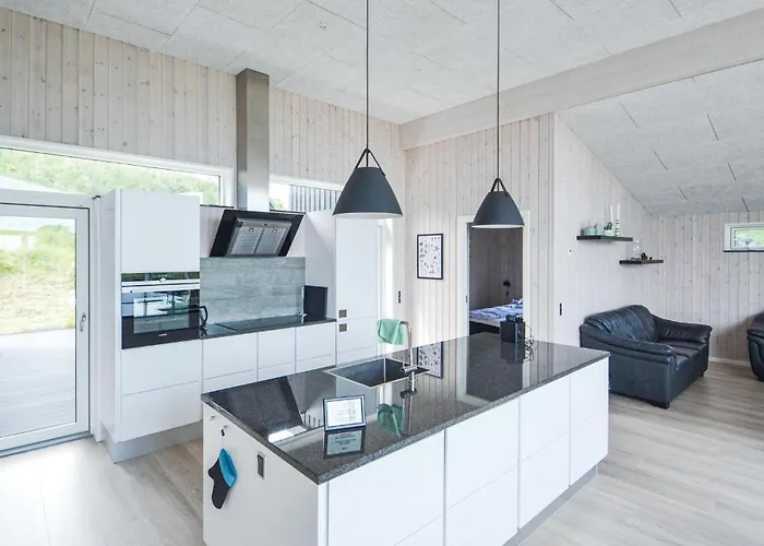 Feriehus Three-bedroom In *